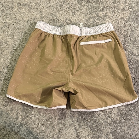 Vuori Men's Brown Athletic Shorts with White Accents - Picture 3 of 5